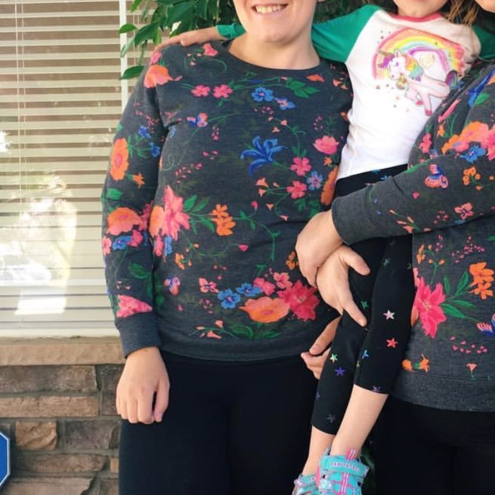 Floral sweatshirt, extremely comfortable and soft!